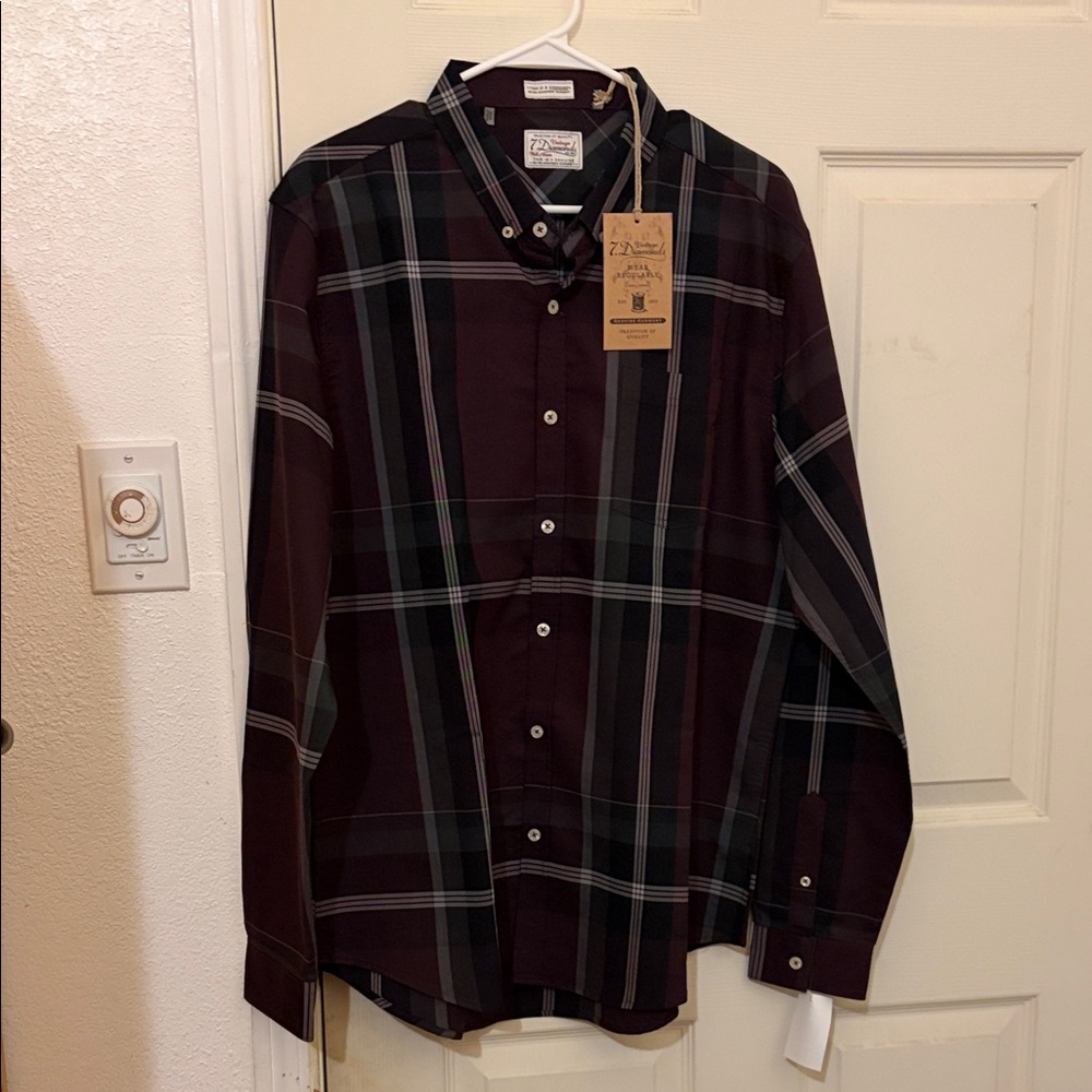 Pendleton Men's Burgundy and Black Plaid Shirt vintage 7 diamonds
